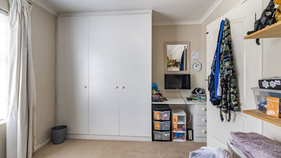 To Let 3 Bedroom Property for Rent in Old Place Western Cape